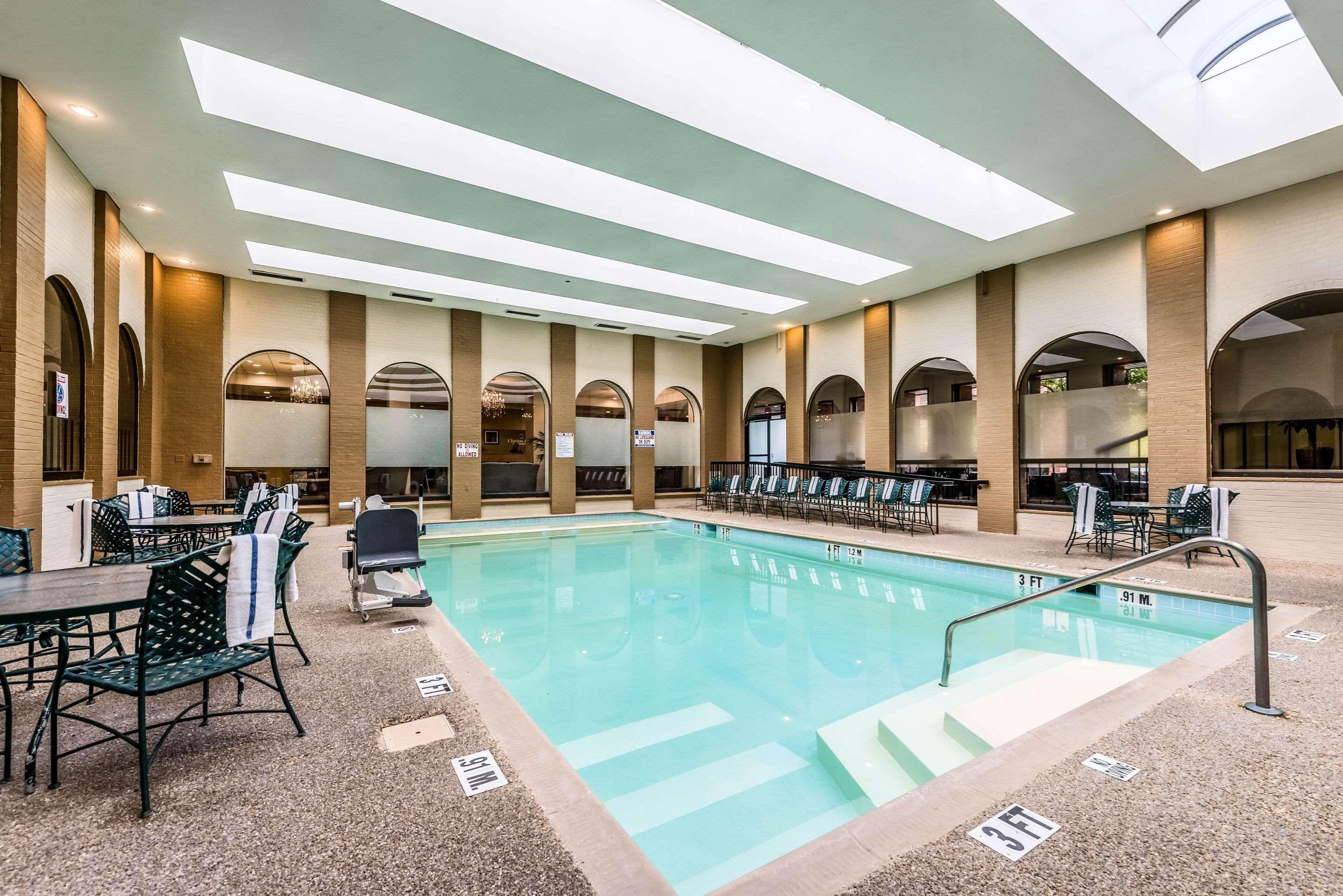 Clarion Hotel Cincinnati North Sharonville Eksteriør billede