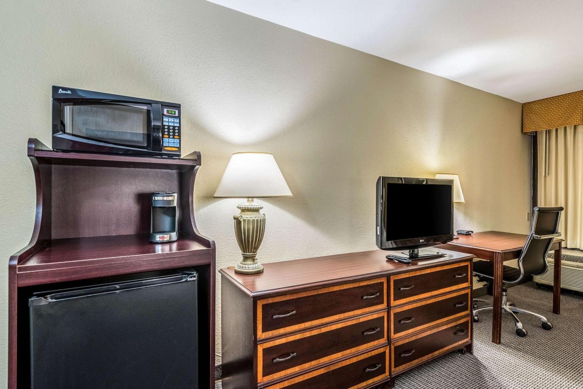 Clarion Hotel Cincinnati North Sharonville Eksteriør billede