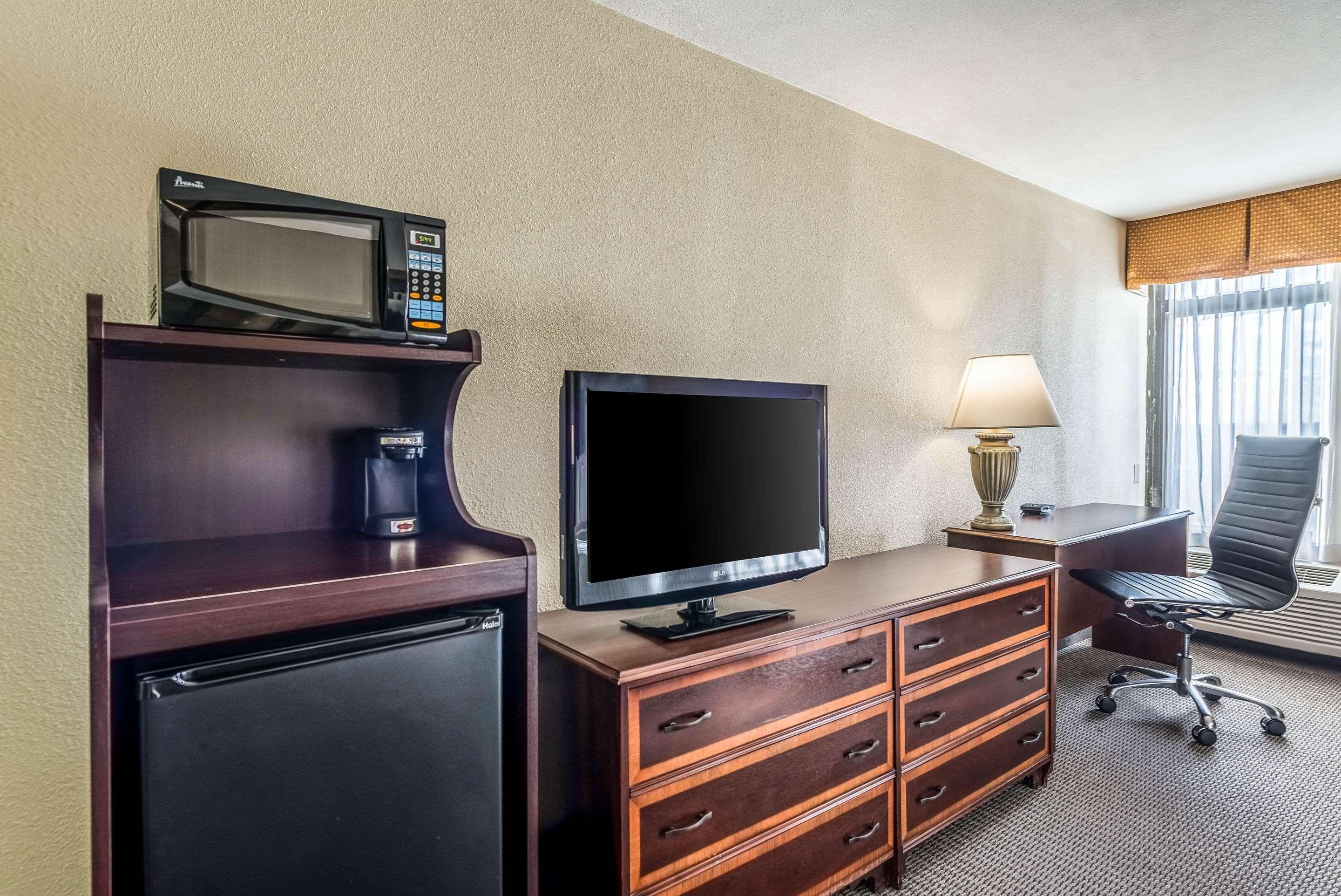 Clarion Hotel Cincinnati North Sharonville Eksteriør billede